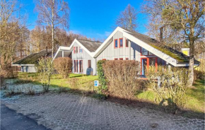 Beach Front Home In Mirow With Lake View, Mirow